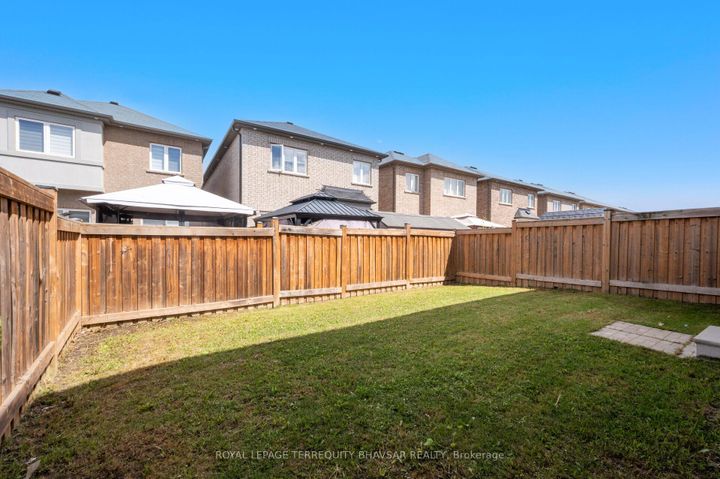 Photo 46 at 98 Quillberry Close, Northwest Brampton, Brampton