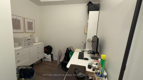 Photo 4 at 412 - 60 Berwick Avenue, Eglinton, Toronto