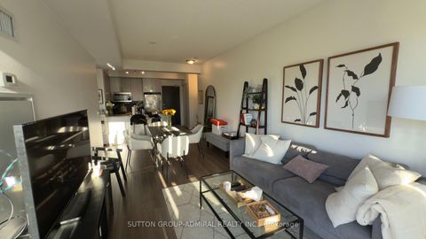 Photo 7 at 412 - 60 Berwick Avenue, Eglinton, Toronto