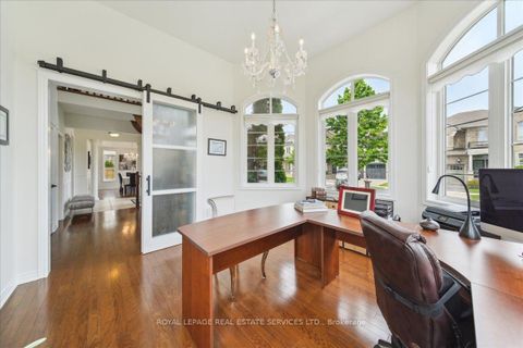 Photo 9 at 3150 Trailside Drive, GO Glenorchy, Oakville