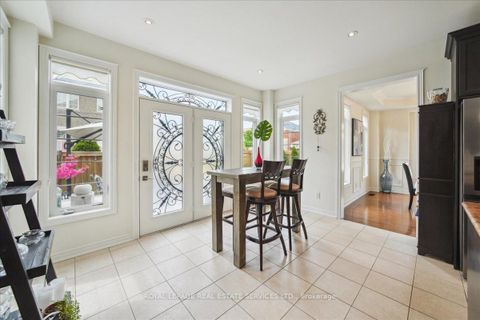 Photo 16 at 3150 Trailside Drive, GO Glenorchy, Oakville