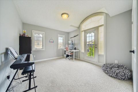Photo 34 at 3150 Trailside Drive, GO Glenorchy, Oakville
