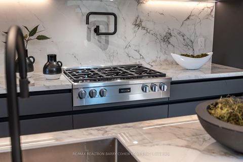 Photo 11 at 594 Broadway Avenue, Leaside, Toronto Photo 11 at 594 Broadway Avenue, Leaside, Toronto