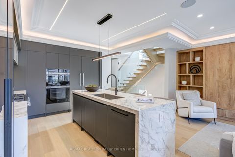 Photo 13 at 594 Broadway Avenue, Leaside, Toronto