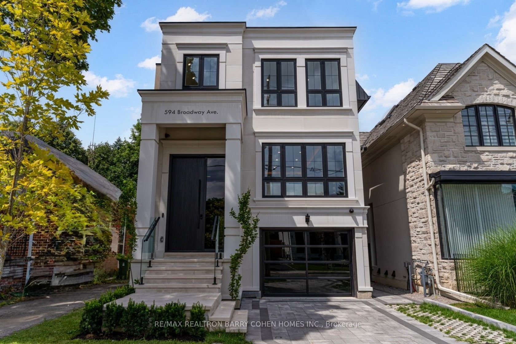 594 Broadway Avenue, Leaside, Toronto 
