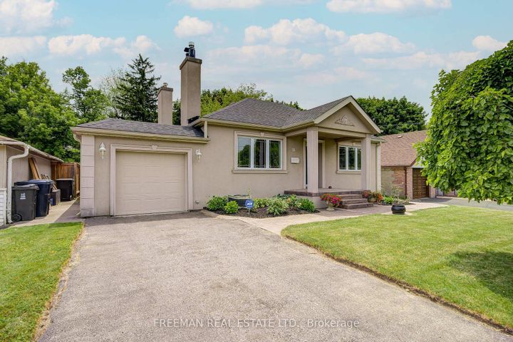 Photo 1 at 21 Martindale Road, Cliffcrest, Toronto