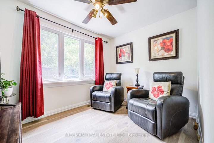 Photo 11 at 21 Martindale Road, Cliffcrest, Toronto