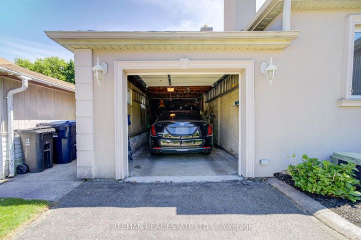 Photo 28 at 21 Martindale Road, Cliffcrest, Toronto