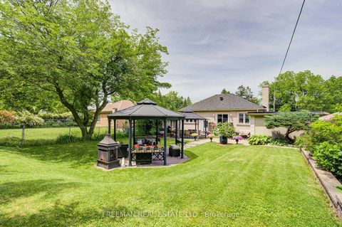 Photo 27 at 21 Martindale Road, Cliffcrest, Toronto