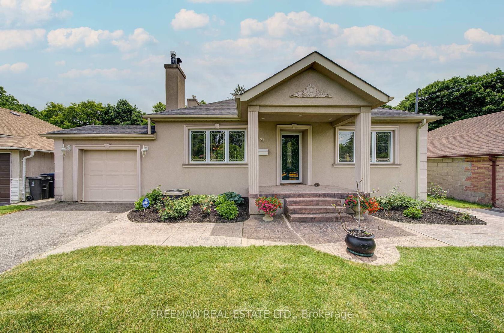 21 Martindale Road, Cliffcrest, Toronto 2