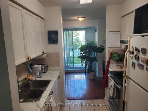 Photo 5 at 420 - 51 Baffin Court, Langstaff, Richmond Hill