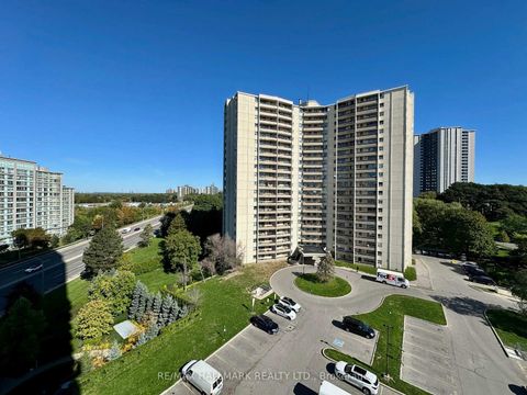 Photo 10 at 1008 - 18 Graydon Hall Drive, Donalda, Toronto