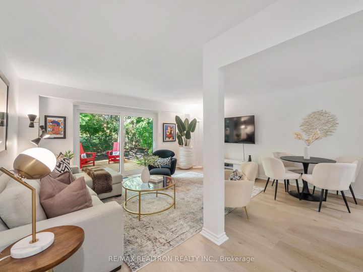 Photo 2 at 173 Tamarack Drive, Willowbrook, Markham
