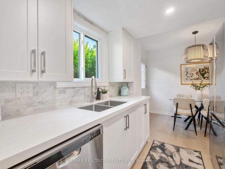 Photo 13 at 173 Tamarack Drive, Willowbrook, Markham