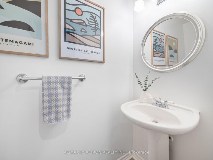 Photo 18 at 173 Tamarack Drive, Willowbrook, Markham