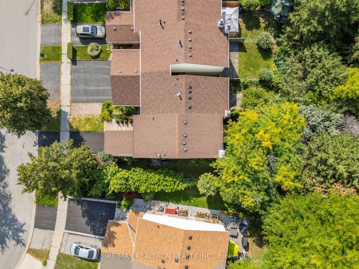 Photo 31 at 173 Tamarack Drive, Willowbrook, Markham