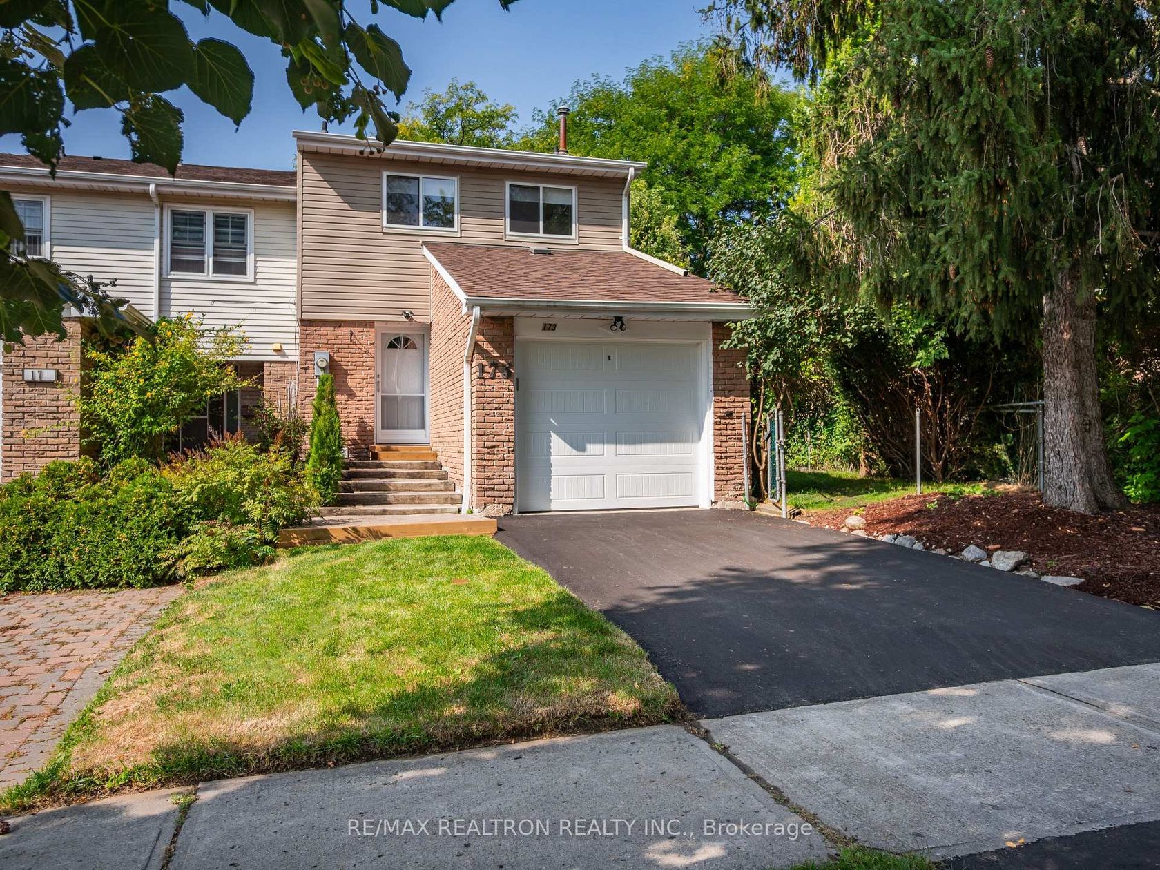 173 Tamarack Drive, Willowbrook, Markham 2