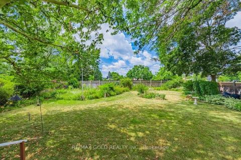 Photo 3 at 378 Sandlewood Road, WO West, Oakville