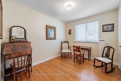 Photo 9 at 378 Sandlewood Road, WO West, Oakville