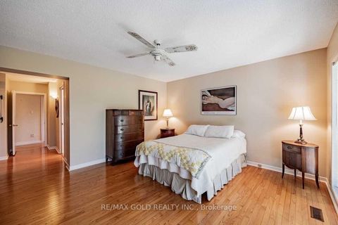 Photo 11 at 378 Sandlewood Road, WO West, Oakville