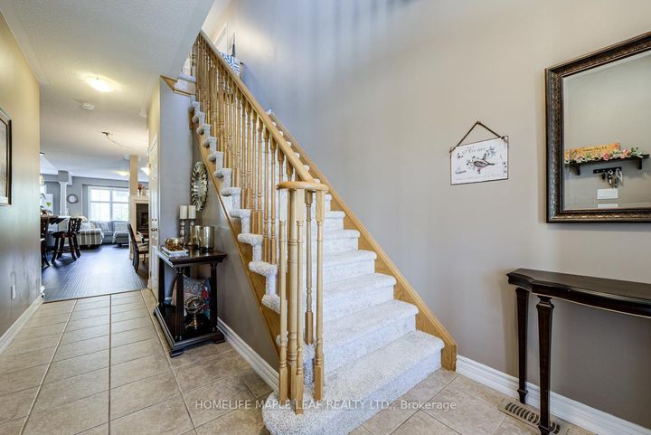 Photo 4 at 65 Cathedral Court, Waterdown, Hamilton