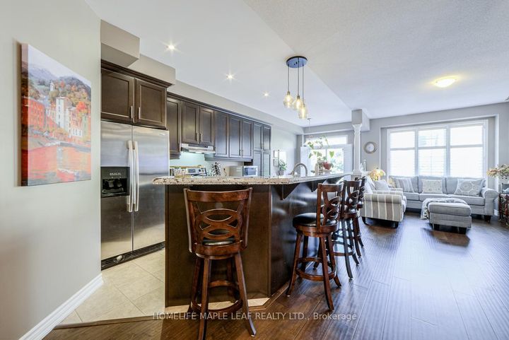 Photo 11 at 65 Cathedral Court, Waterdown, Hamilton