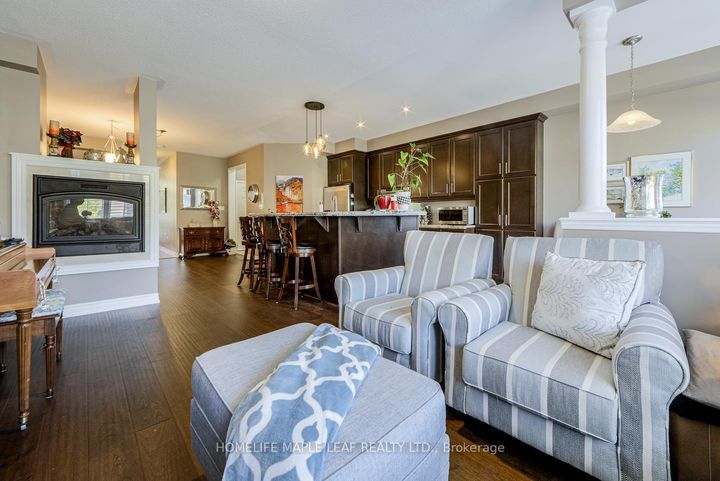 Photo 17 at 65 Cathedral Court, Waterdown, Hamilton