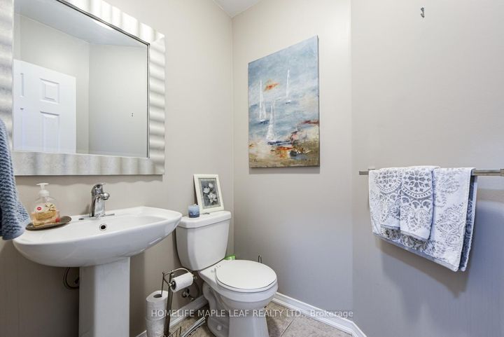 Photo 20 at 65 Cathedral Court, Waterdown, Hamilton