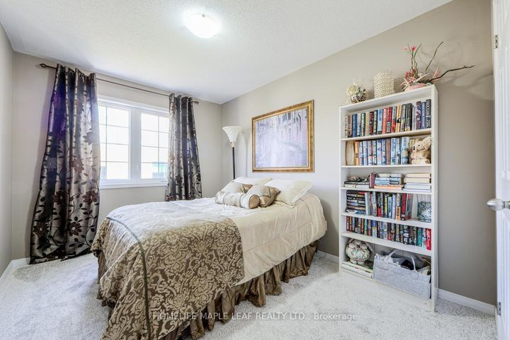 Photo 27 at 65 Cathedral Court, Waterdown, Hamilton