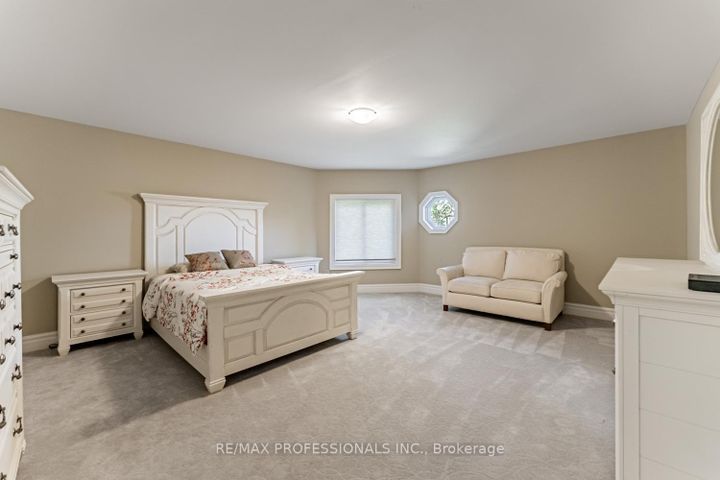Photo 36 at 2239 Rosegate Drive, Central Erin Mills, Mississauga