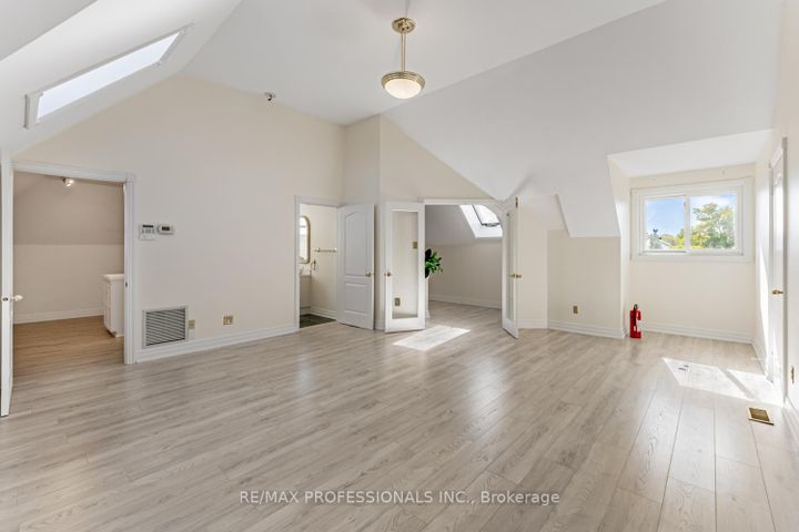 Photo 39 at 2239 Rosegate Drive, Central Erin Mills, Mississauga