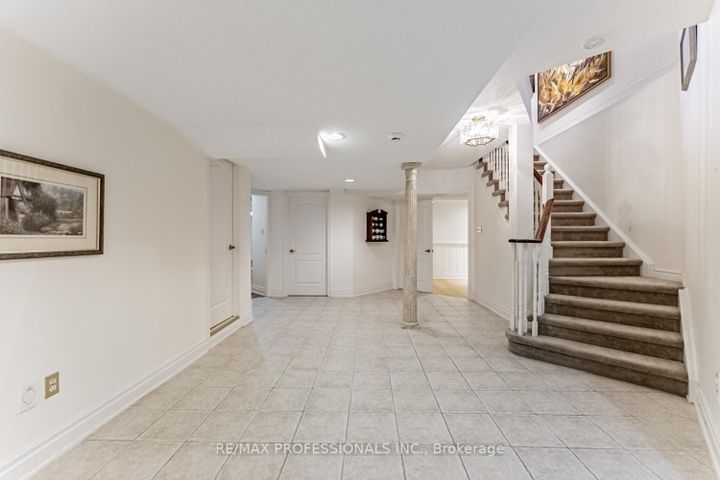 Photo 41 at 2239 Rosegate Drive, Central Erin Mills, Mississauga