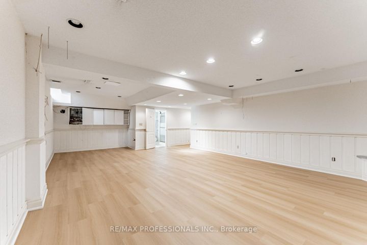Photo 43 at 2239 Rosegate Drive, Central Erin Mills, Mississauga