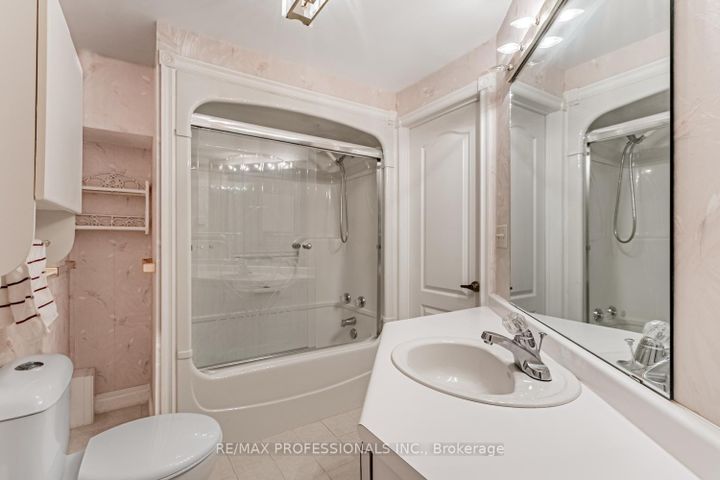 Photo 47 at 2239 Rosegate Drive, Central Erin Mills, Mississauga
