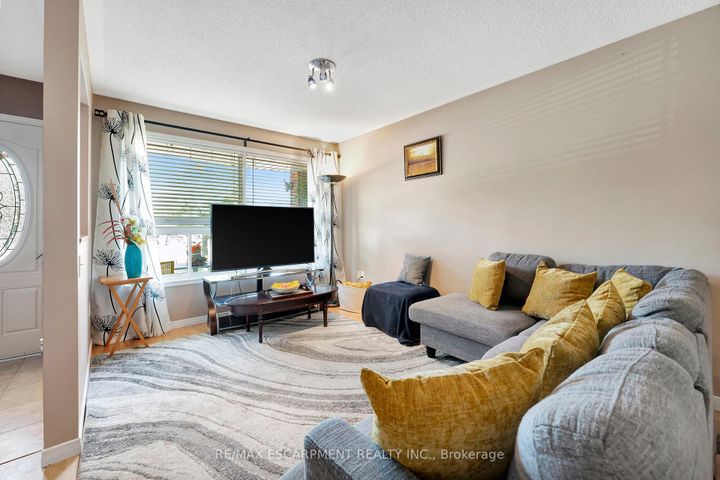 Photo 3 at 39 Marilyn Court, Ryckmans, Hamilton