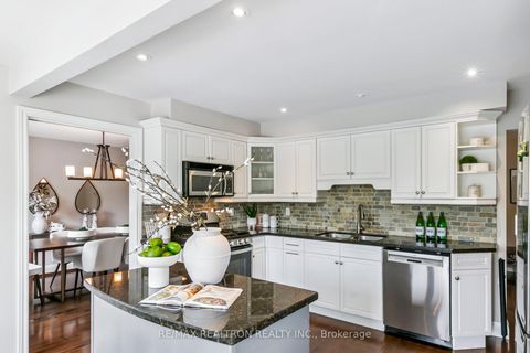 Photo 15 at 92 Golf Links Drive, Aurora Highlands, Aurora Photo 15 at 92 Golf Links Drive, Aurora Highlands, Aurora