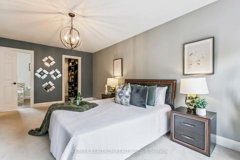 Photo 31 at 92 Golf Links Drive, Aurora Highlands, Aurora Photo 31 at 92 Golf Links Drive, Aurora Highlands, Aurora