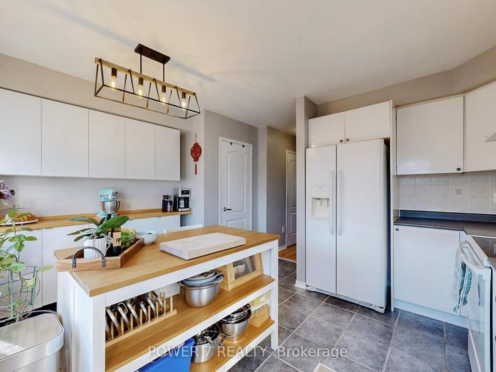 Photo 13 at 379 White's Hill Avenue, Cornell, Markham