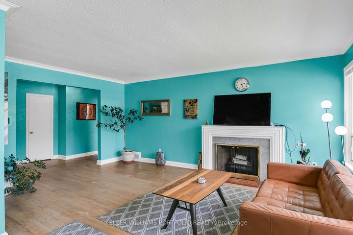 Photo 7 at 106 Botfield Avenue, City Centre West, Toronto