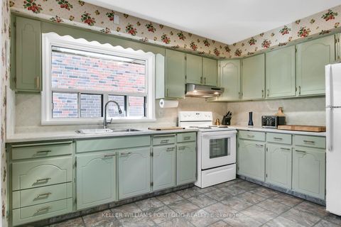 Photo 14 at 106 Botfield Avenue, City Centre West, Toronto