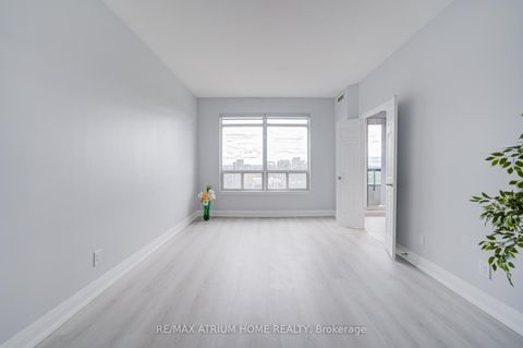 Photo 11 at 3002 - 33 Empress Avenue, Willowdale East, Toronto