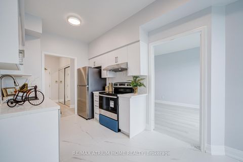 Photo 16 at 3002 - 33 Empress Avenue, Willowdale East, Toronto