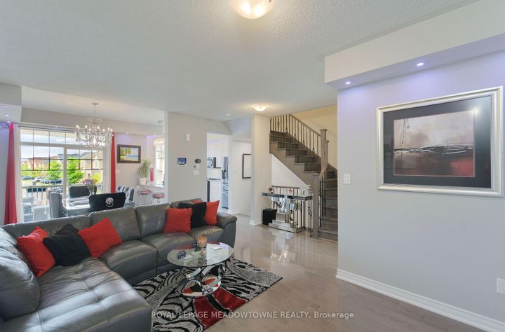 Photo 8 at 21 Labrish Road, Northwest Brampton, Brampton