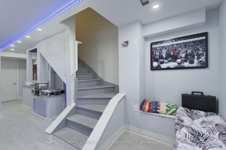 Photo 35 at 21 Labrish Road, Northwest Brampton, Brampton
