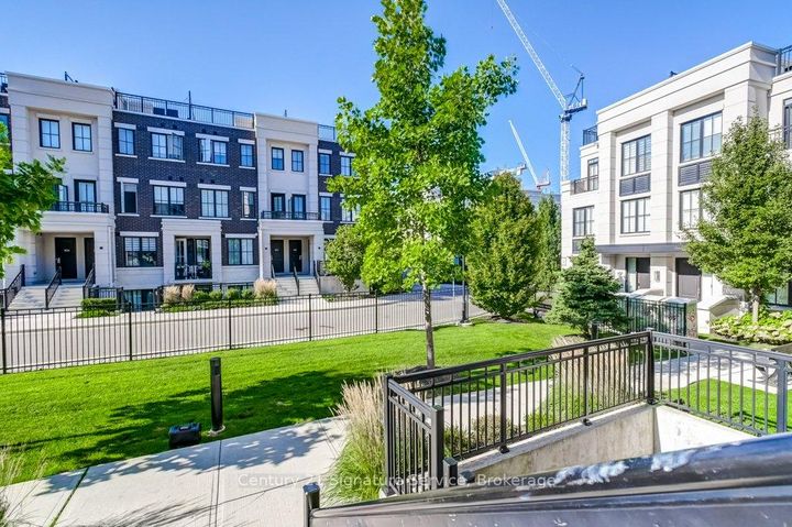Photo 3 at 202 - 652 Cricklewood Drive, Mineola, Mississauga