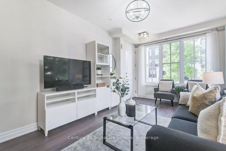 Photo 7 at 202 - 652 Cricklewood Drive, Mineola, Mississauga