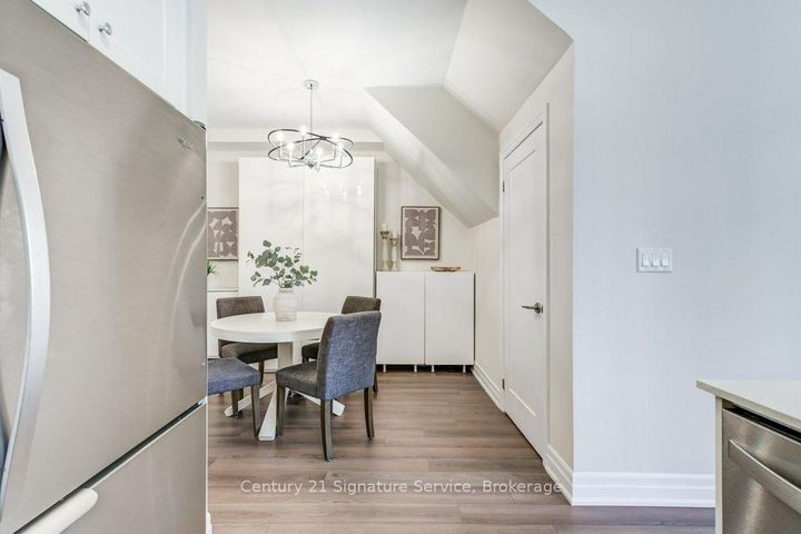 Photo 13 at 202 - 652 Cricklewood Drive, Mineola, Mississauga