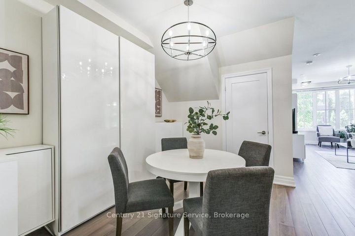 Photo 15 at 202 - 652 Cricklewood Drive, Mineola, Mississauga