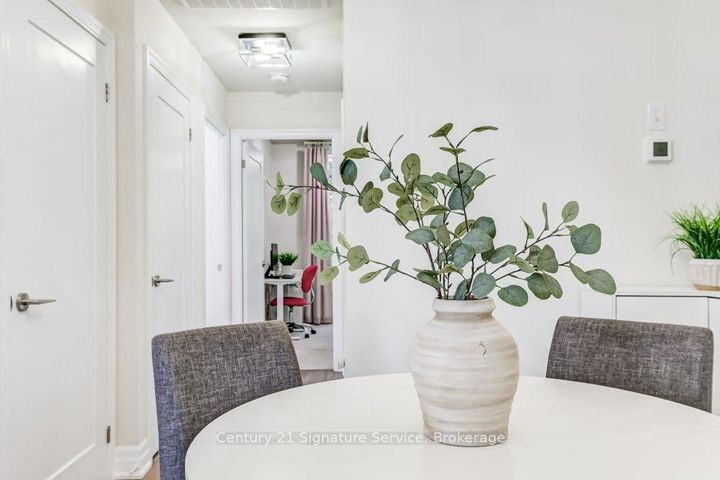 Photo 18 at 202 - 652 Cricklewood Drive, Mineola, Mississauga