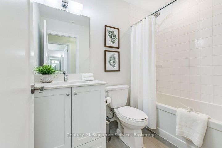 Photo 25 at 202 - 652 Cricklewood Drive, Mineola, Mississauga